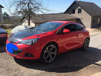 Gebraucht Opel Astra GTC Edition 179 PS (131 kW) 2012 Rot Limousine