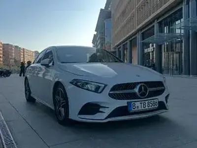 Second-hand Mercedes A220 AMG line 190 CP (139 kW) 2020 Alb Berlinǎ