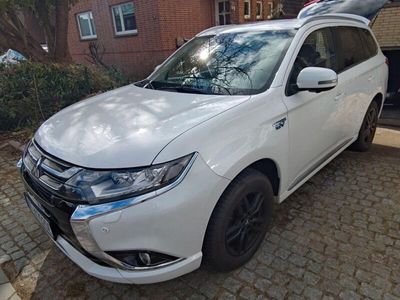 Mitsubishi Outlander P-HEV