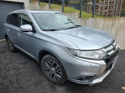 Gebraucht Mitsubishi Outlander Top 150 PS (110 kW) 2016 Silber SUV