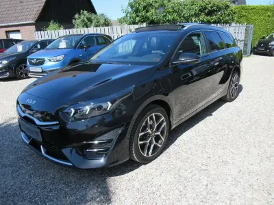 Gebraucht Kia Ceed Sportswagon Platinum 105 PS (77 kW) 2022 Schwarz Kombi