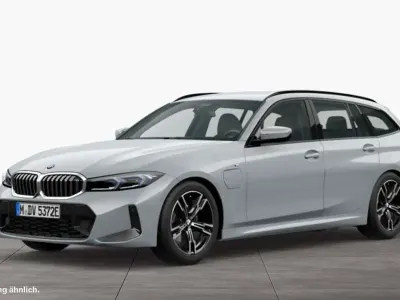Używany BMW 330e M Sport 184 KM (135 kW) 2022 Szary Kombi