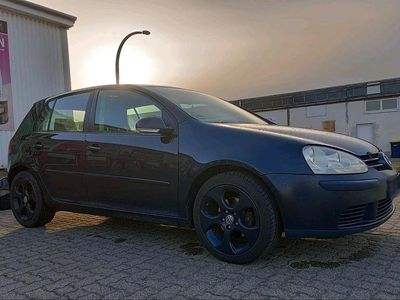 Gebraucht VW Golf IV 75 PS (55 kW) 2004 Schwarz Limousine
