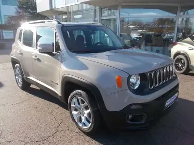 Usata Jeep Renegade Longitude 140 CV (102 kW) 2015 Beige SUV