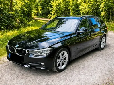 Gebraucht BMW 320 Sport Line 184 PS (135 kW) 2012 Schwarz Kombi
