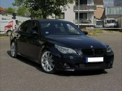 Gebraucht BMW 523 M Sport 177 PS (130 kW) 2006 Schwarz Limousine