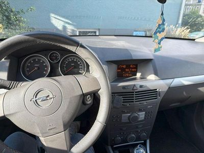 Opel Astra GTC