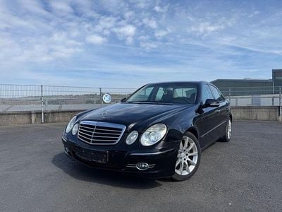 Usata Mercedes E200 Avantgarde 170 CV (125 kW) 2008 Nero Berlina