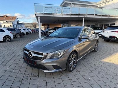Gebraucht Mercedes CLA200 136 PS (100 kW) 2016 Grau Kombi