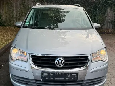 Gebraucht VW Touran 140 PS (102 kW) 2010 Silber Van / Kleinbus