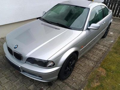 BMW 323