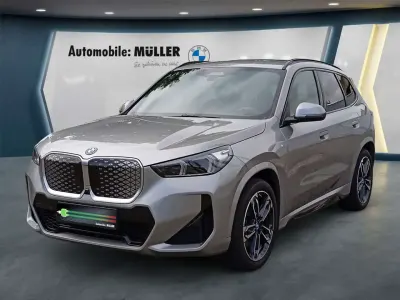 Gebraucht BMW iX1 M Sport 230 kW (313 PS) 2025 Silber SUV
