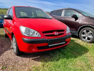 Second-hand Hyundai Getz Team 67 CP (49 kW) 2007 Roșu Hatchback