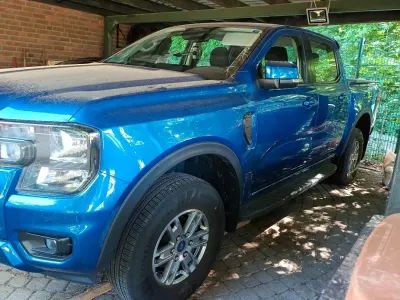 Używany Ford Ranger XLT 170 KM (125 kW) 2023 Niebieski Pickup