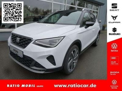 Nevada weiss/midnight schwarz Neu 2025 Seat Arona FR SUV | 29.480 € (Teuer)