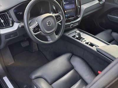 Schwarz Gebraucht 2022 Volvo XC60 Plus SUV | 34.250 € (Guter Preis)