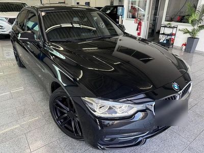 Gebraucht BMW 320 Sport Line 190 PS (139 kW) 2017 Schwarz Limousine