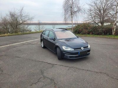 Schwarz Gebraucht 2020 VW Golf VII United Kombi | 15.499 € (Guter Preis)