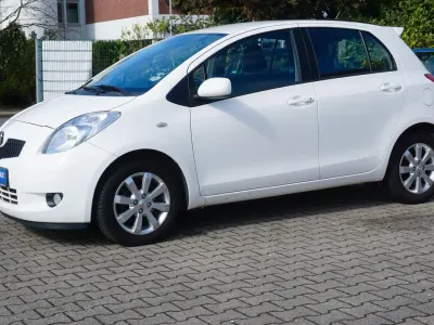 Brugt Toyota Yaris Cool 87 HK (63 kW) 2009 Hvid Hatchback