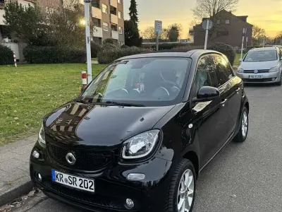 Usata Smart ForFour Basis 71 CV (52 kW) 2015 Nero Utilitaria
