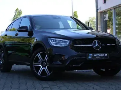 Używany Mercedes GLC200 163 KM (119 kW) 2023 Czarny SUV