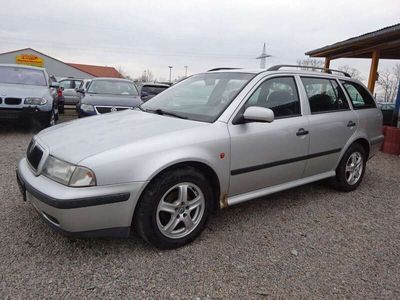 gebraucht Skoda Octavia Combi 1.6 GLX 74kW