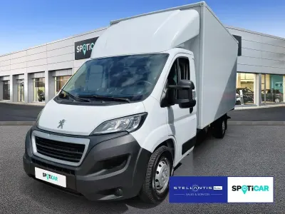 Gebraucht Peugeot Boxer 165 PS (121 kW) 2022 Weiß Van