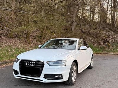 Używany Audi A4 Attraction 150 KM (110 kW) 2015 Biały Sedan/Limuzyna