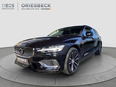 Gebraucht Volvo V60 Core 455 PS (334 kW) 2023 Onyx black / (metallic) Kombi