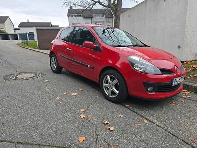 Rot Gebraucht 2008 Renault Clio III Kleinwagen | 1.400 € (Fairer Preis)