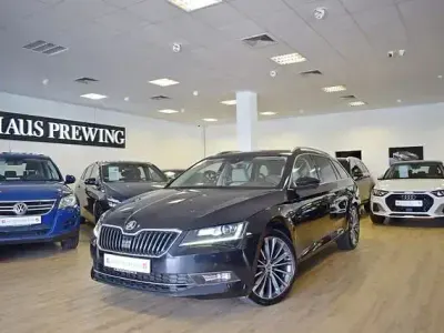Gebraucht Skoda Superb LAURIN & KLEMENT 190 PS (139 kW) 2019 Schwarz Limousine