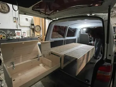 Używany VW Caravelle Trendline 105 KM (77 kW) 2009 Biały Van