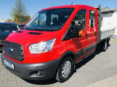 Gebraucht Ford Transit Trend 170 PS (125 kW) 2018 Rot Limousine