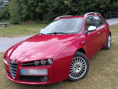 Gebraucht Alfa Romeo 159 150 PS (110 kW) 2008 Rot Limousine