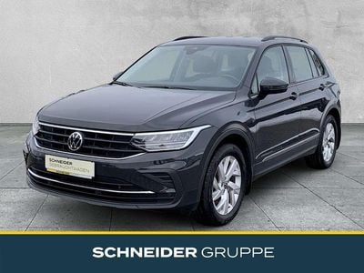 Grau Gebraucht 2021 VW Tiguan Life SUV | 28.890 € (Etwas zu teuer)
