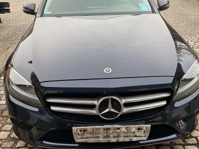 Używany Mercedes C300e 211 KM (155 kW) 2020 Niebieski Kombi