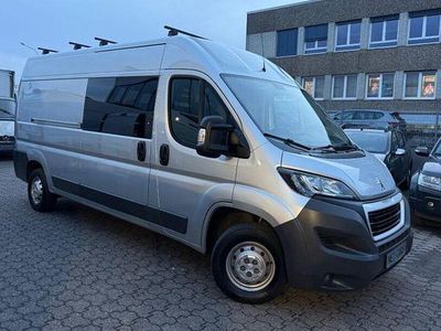 Gebraucht Peugeot Boxer 163 PS (119 kW) 2017 Silber Van