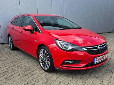Gebraucht Opel Astra Ultimate 150 PS (110 kW) 2018 Lava rot Kombi