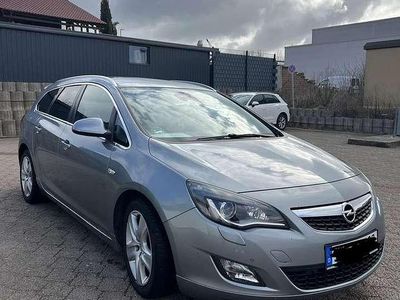 Gebraucht Opel Astra Sport 179 PS (131 kW) 2011 Grau Kombi