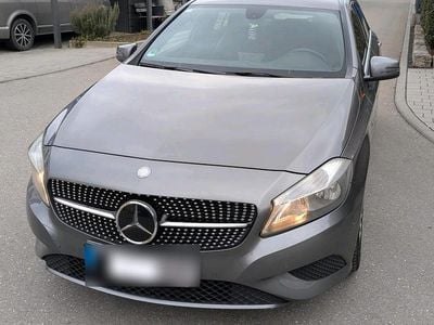 Gebraucht Mercedes A200 156 PS (114 kW) 2013 Grau Limousine