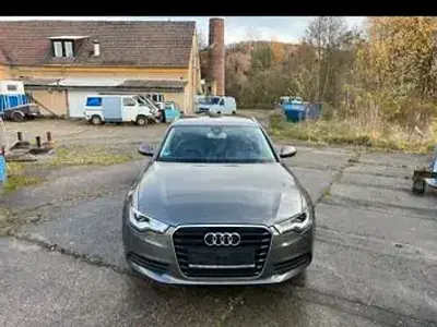 Gebraucht Audi A6 179 PS (131 kW) 2013 Gold Kombi