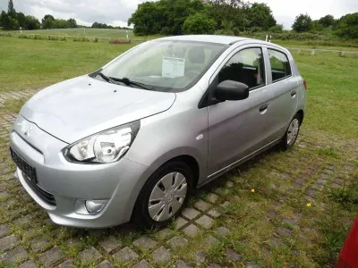 Gebraucht Mitsubishi Space Star Classic Collection 71 PS (52 kW) 2015 Cool silber Limousine