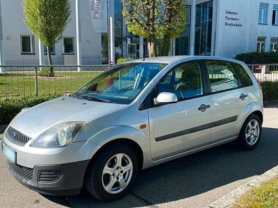 Gebraucht Ford Fiesta 80 PS (58 kW) 2006 Grau Kleinwagen