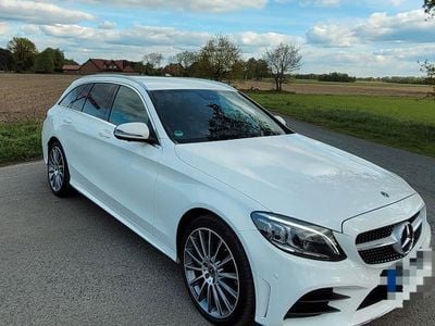 Gebraucht Mercedes C220 AMG 194 PS (142 kW) 2019 Weiß Limousine