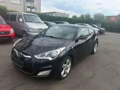 Gebraucht Hyundai Veloster Style 140 PS (102 kW) 2013 Phantom black Kleinwagen