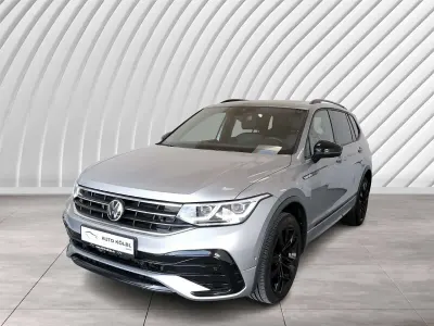 Gebraucht VW Tiguan Allspace Sport 200 PS (147 kW) 2022 Pyrit silber metallic SUV