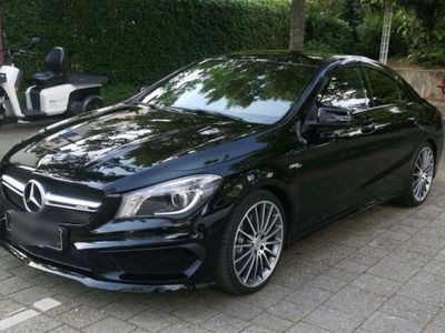 Mercedes CLA45 AMG