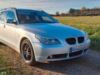 Gebraucht BMW 525 192 PS (141 kW) 2005 Silber Kombi
