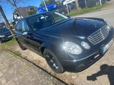 Usata Mercedes E350 272 CV (200 kW) 2005 Nero Berlina