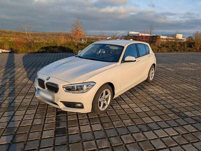 Gebraucht BMW 116 Advantage 116 PS (85 kW) 2015 Weiß Kleinwagen